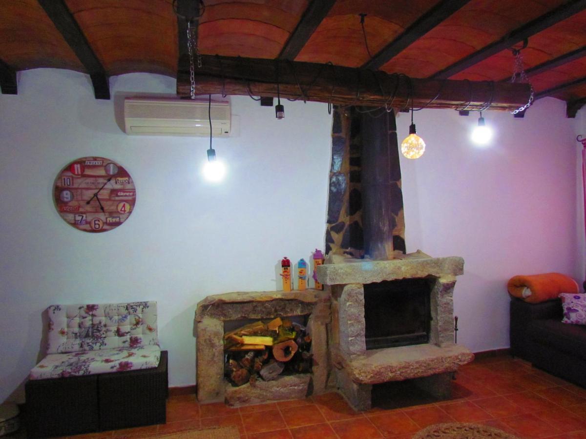 Apartamentos Casas Rurales "Paraje San Blas" Alburquerque Exterior photo