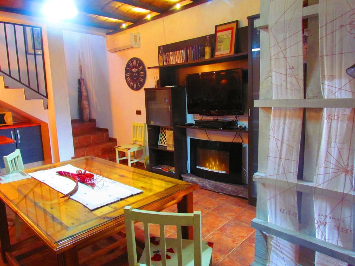 Apartamentos Casas Rurales "Paraje San Blas" Alburquerque Exterior photo