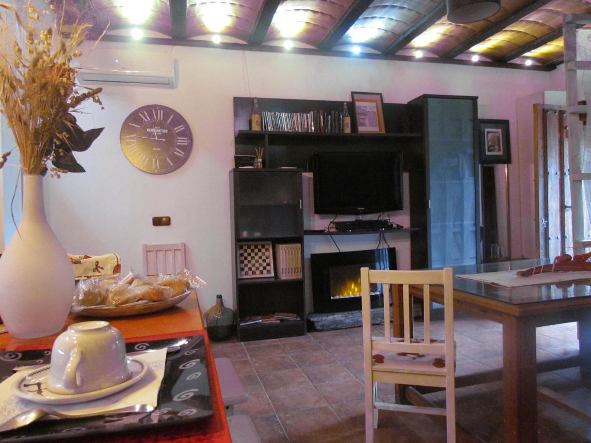 Apartamentos Casas Rurales "Paraje San Blas" Alburquerque Exterior photo